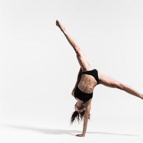 Contemporary dance 3 — figure reference